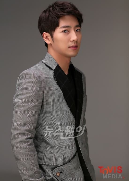 Lee Sang Yeob 3